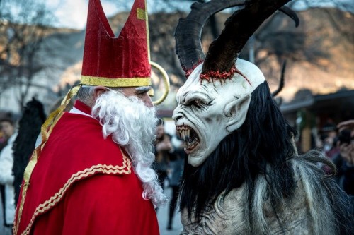 Ác Mộng Đêm Giáng Sinh Krampus