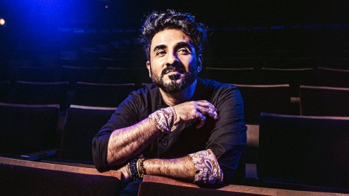 Vir Das: Hạ cánh Vir Das: Landing